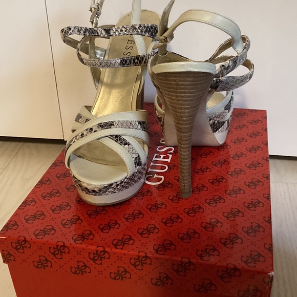Guess Heels - Picture 2 of 5